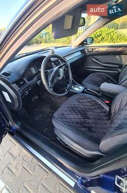 Седан Audi A6 2001 в 