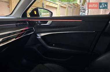 Седан Audi A6 2019 в 