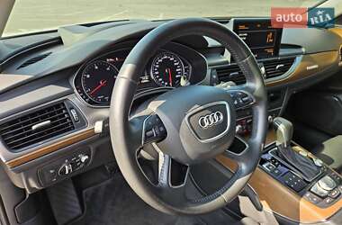 Седан Audi A6 2015 в 