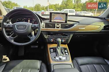 Седан Audi A6 2015 в 