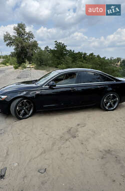 Седан Audi A6 2012 в 