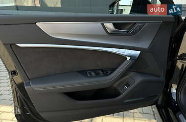 Седан Audi A6 2019 в 