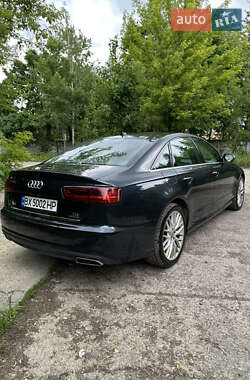 Седан Audi A6 2015 в 
