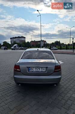 Седан Audi A6 2004 в 