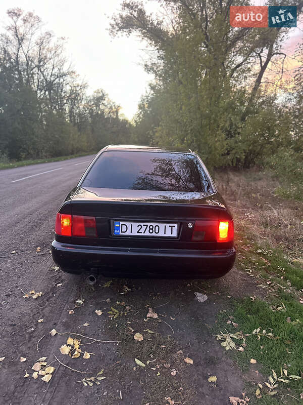 Седан Audi A6 1995 в Славгороді