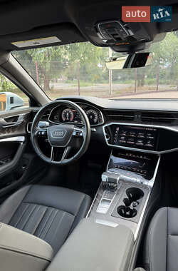 Седан Audi A6 2019 в 