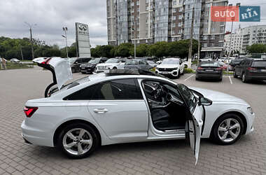 Седан Audi A6 2023 в 