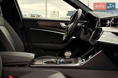 Седан Audi A6 2019 в 