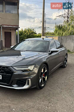 Седан Audi A6 2018 в 