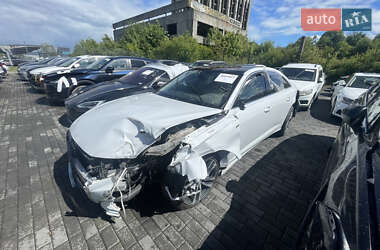 Седан Audi A6 2019 в 