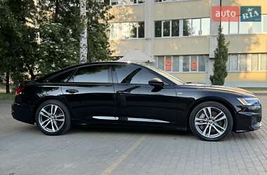 Седан Audi A6 2018 в 