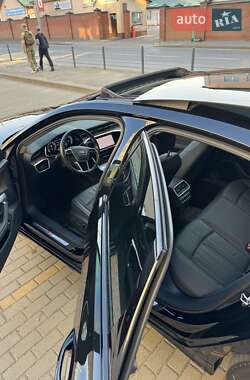 Седан Audi A6 2018 в 