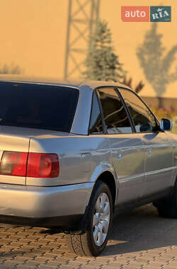 Седан Audi A6 1996 в 