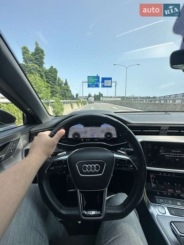 Седан Audi A6 2018 в Ужгороде