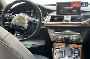 Седан Audi A6 2015 в 