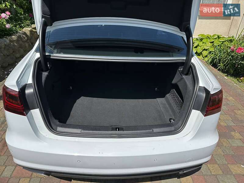 Седан Audi A6 2018 в Львові