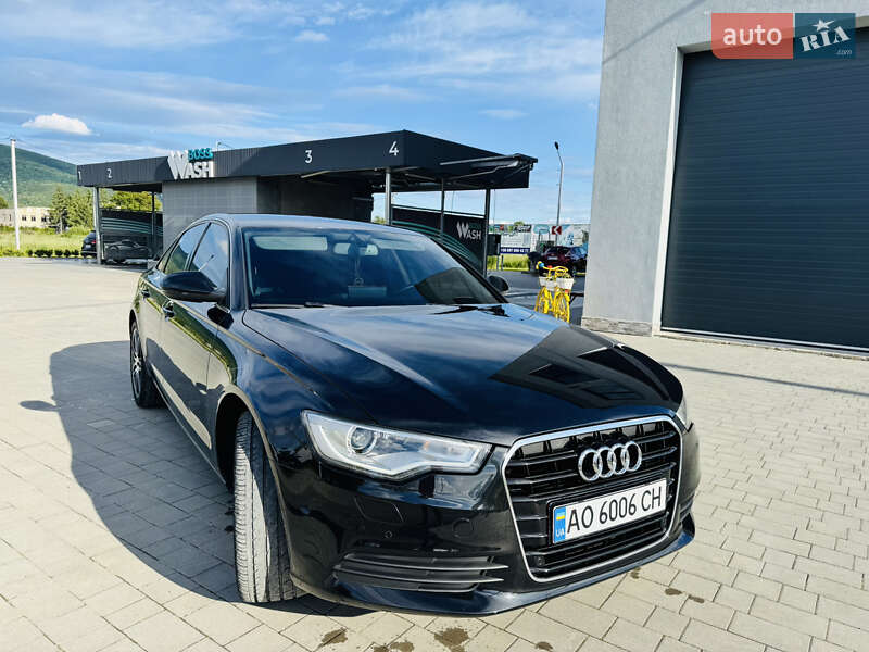 Седан Audi A6 2012 в 