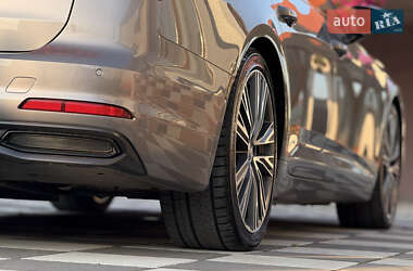 Универсал Audi A6 2018 в 