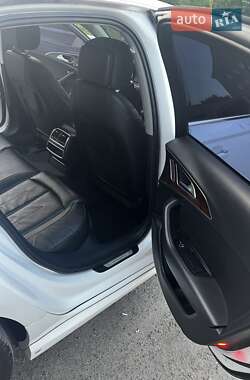 Седан Audi A6 2012 в 