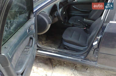 Универсал Audi A6 2004 в 