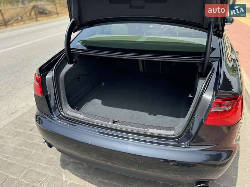 Седан Audi A6 2011 в Киеве