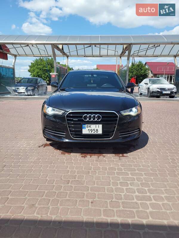 Седан Audi A6 2013 в Рівному