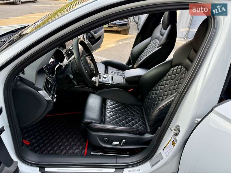 Седан Audi A6 2017 в Киеве