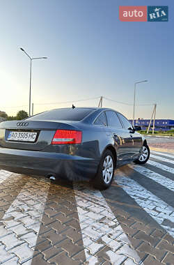 Седан Audi A6 2004 в 