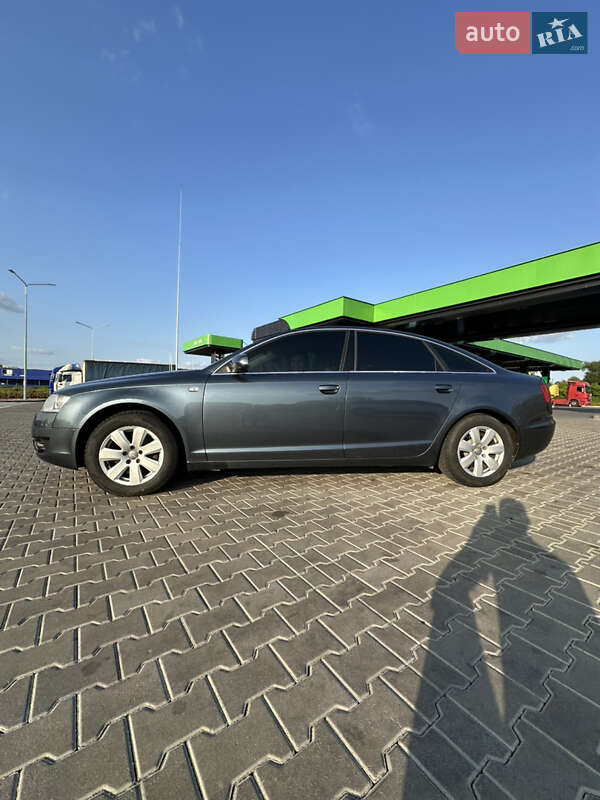 Седан Audi A6 2004 в Стрые