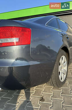 Седан Audi A6 2004 в 
