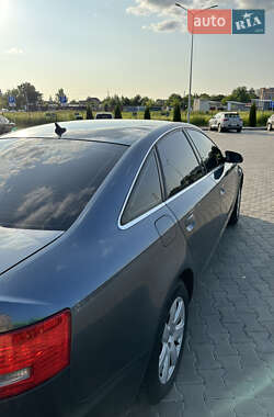 Седан Audi A6 2004 в 