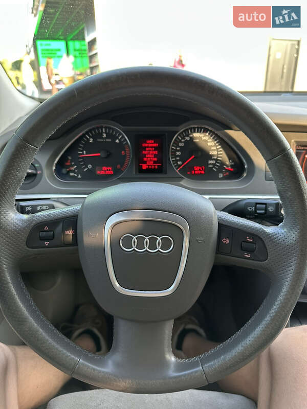 Седан Audi A6 2004 в Стрые