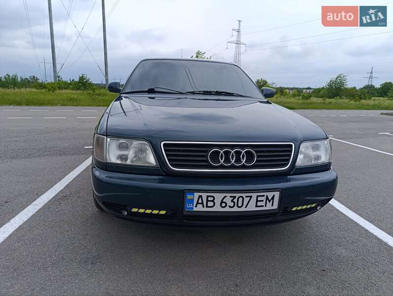 Седан Audi A6 1995 в Ладыжине