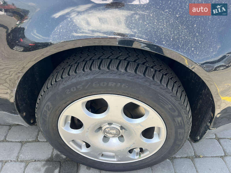 Седан Audi A6 2002 в Черновцах