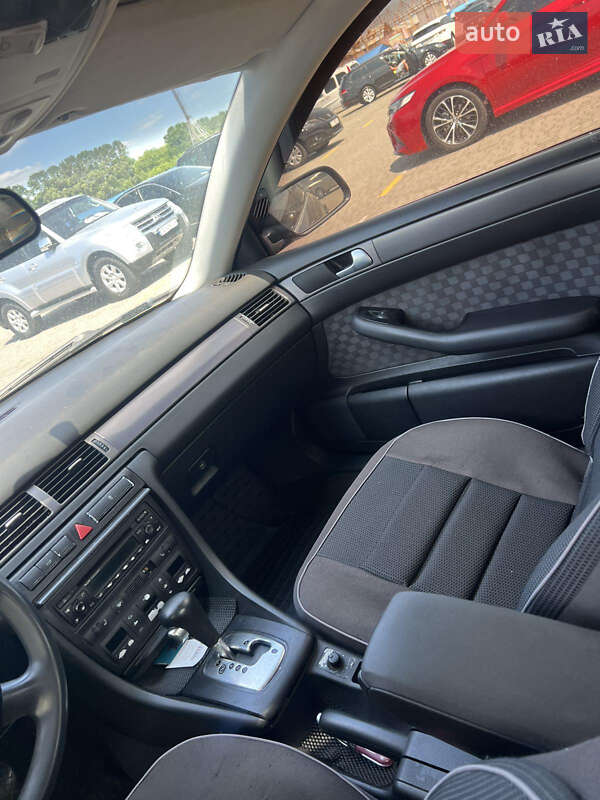 Седан Audi A6 2002 в Черновцах