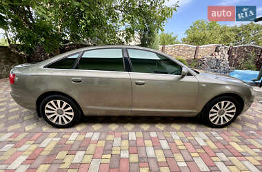 Седан Audi A6 2004 в 