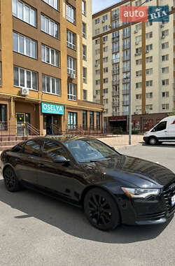 Седан Audi A6 2013 в 