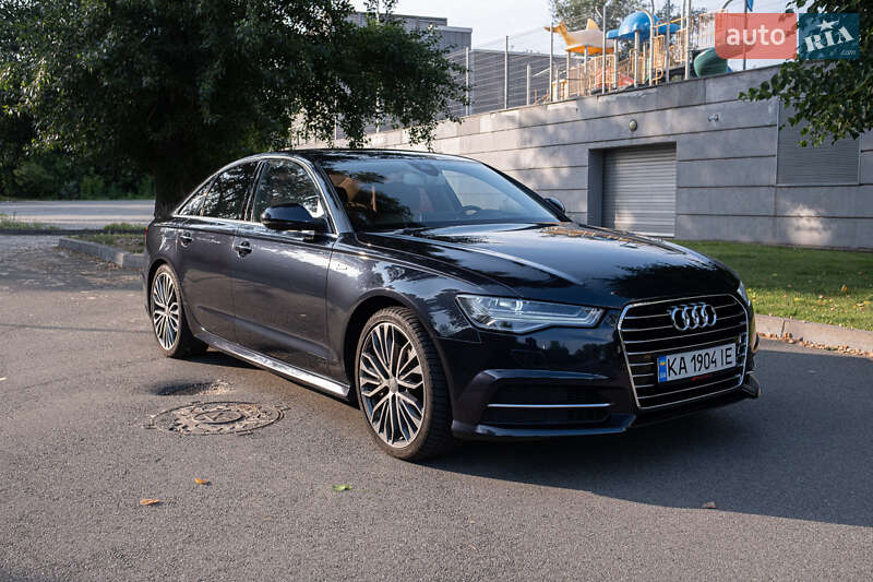 Седан Audi A6 2015 в 