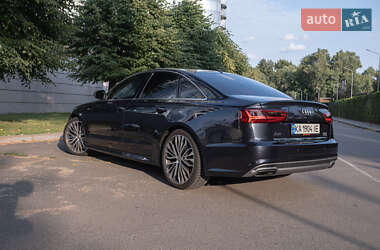 Седан Audi A6 2015 в 