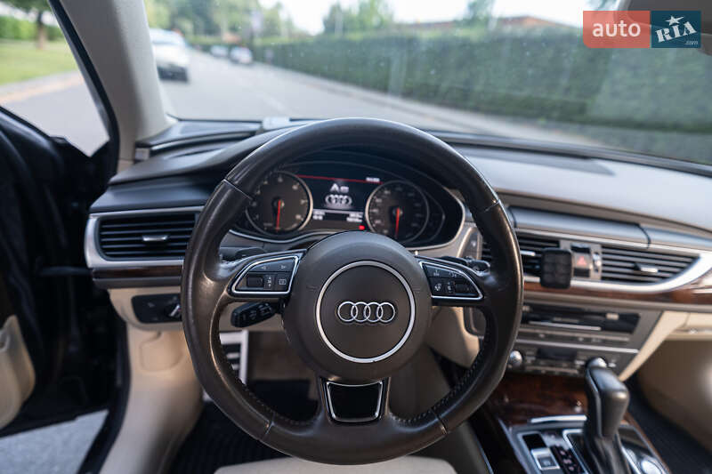 Седан Audi A6 2015 в Киеве