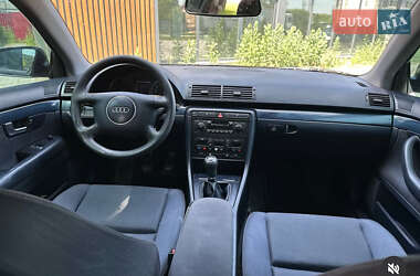 Седан Audi A6 2002 в 