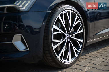 Седан Audi A6 2018 в 