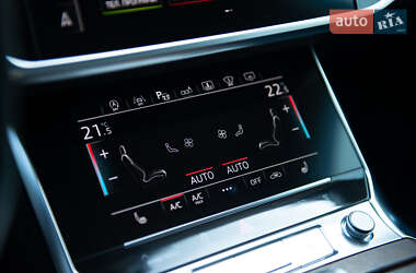 Седан Audi A6 2018 в 