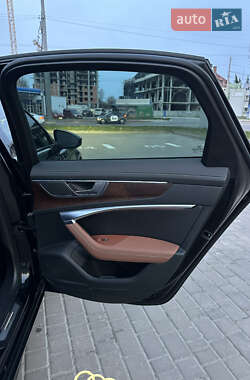 Седан Audi A6 2021 в 
