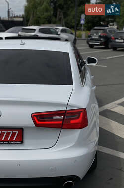 Седан Audi A6 2013 в 