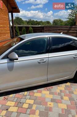 Седан Audi A6 2012 в 