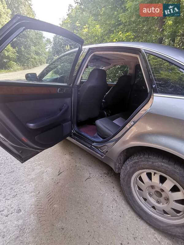 Седан Audi A6 1998 в Кодимі