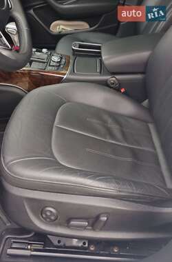 Седан Audi A6 2013 в 