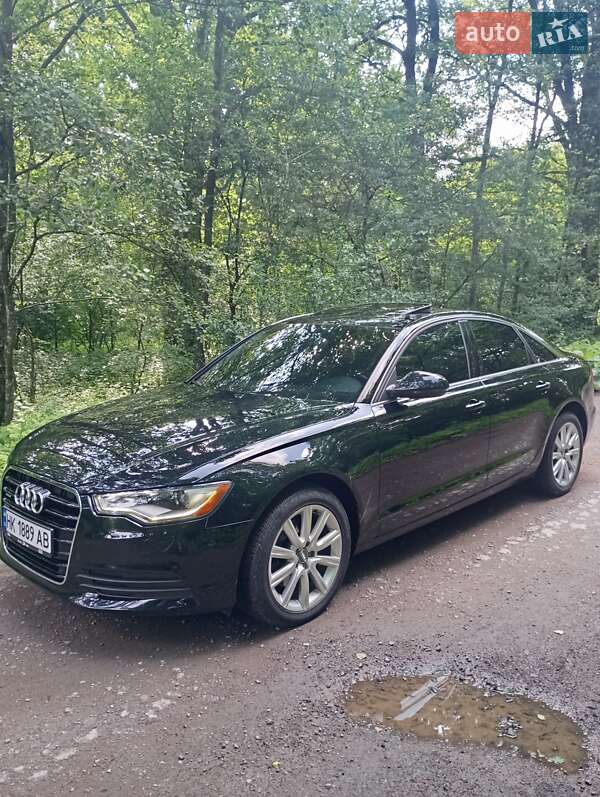 Седан Audi A6 2012 в Сарнах
