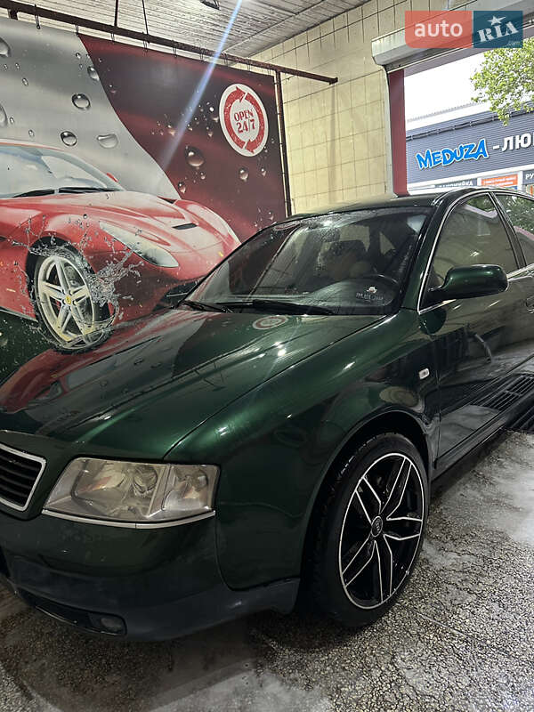 Седан Audi A6 2000 в Одессе